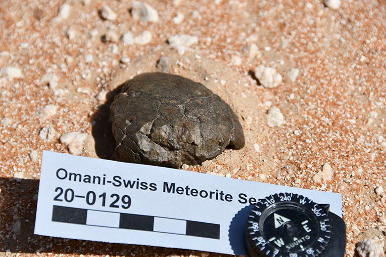 The Ministry of Heritage and Tourism Succeeds in Finding an Extremely Rare Lunar Meteorite Sample
